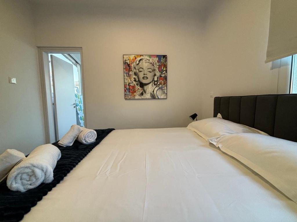 Venus Lighthouse 2B, Sea-View, Paphos Center Apartment Bagian luar foto