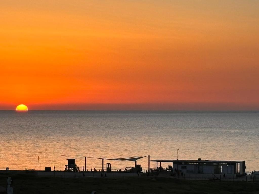 Venus Lighthouse 2B, Sea-View, Paphos Center Apartment Bagian luar foto